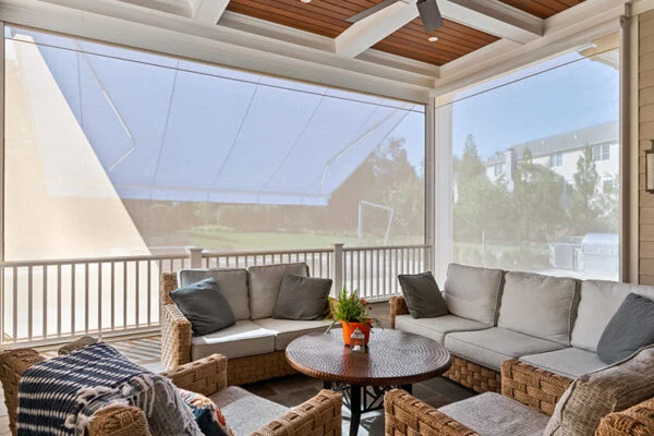 outdoor sitting area with patio screens