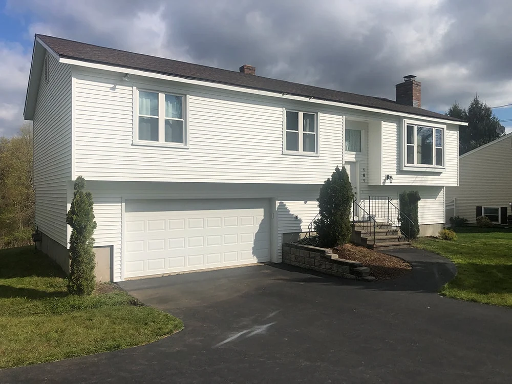 white vinyl siding installation