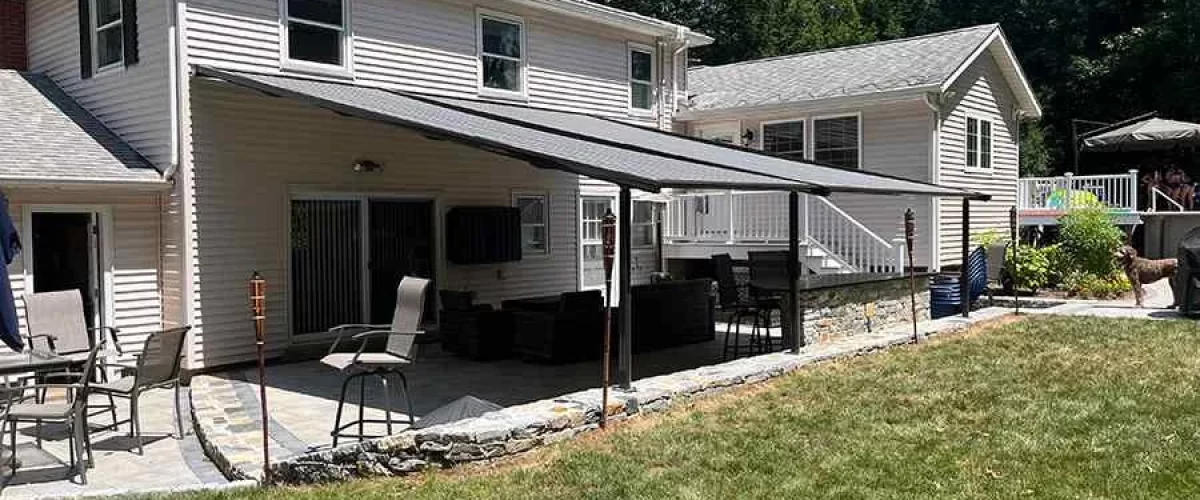 retractable awning