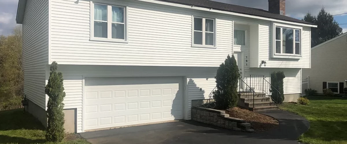 white vinyl siding installation